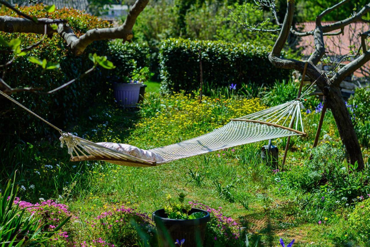 Apartment Macan, Beautiful Green Oasis Pula Ngoại thất bức ảnh