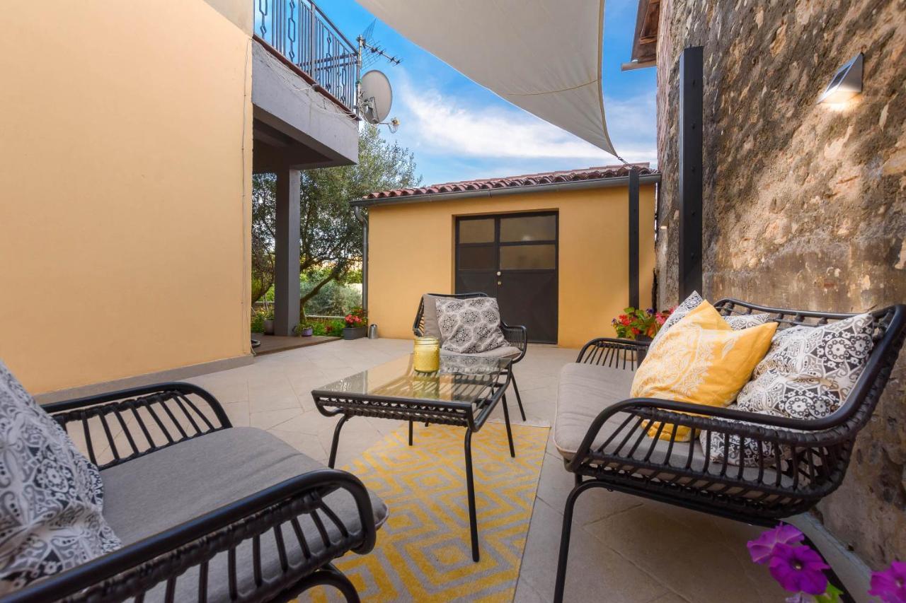 Apartment Macan, Beautiful Green Oasis Pula Ngoại thất bức ảnh